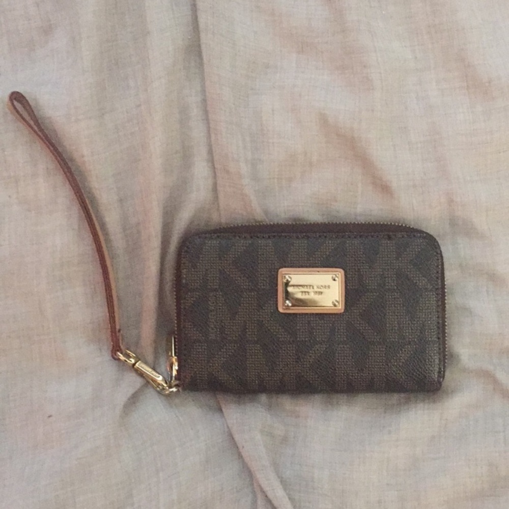 SOLDMichael Kors Wristlet